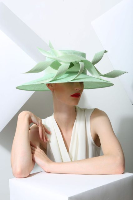 Chapeus, Galas, Cerimonias, Casamentos e Eventos Portugues.