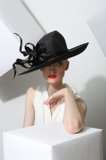 Chapeus, Galas, Cerimonias, Casamentos e Eventos Portugues.